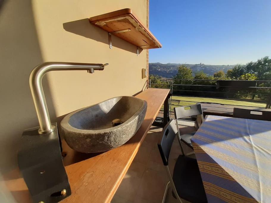CONFINEDEISANTI Bed&Breakfast