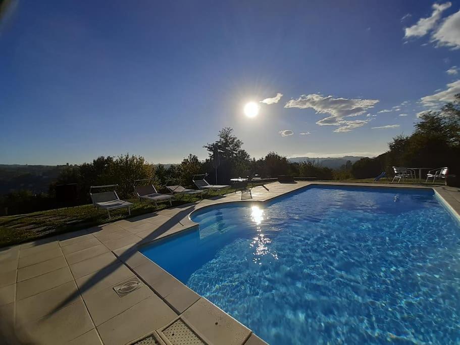 CONFINEDEISANTI Bed&Breakfast