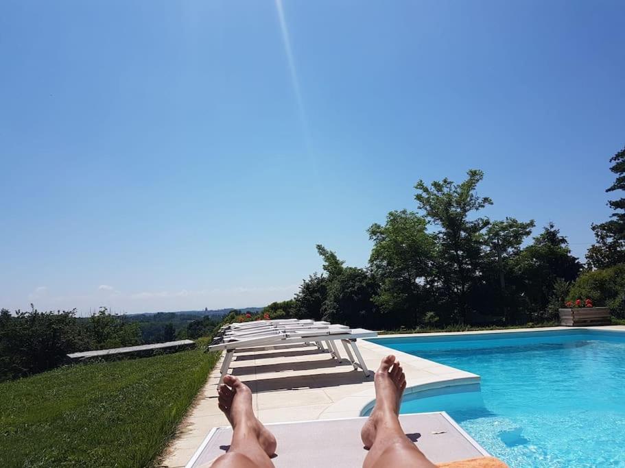 CONFINEDEISANTI Bed&Breakfast
