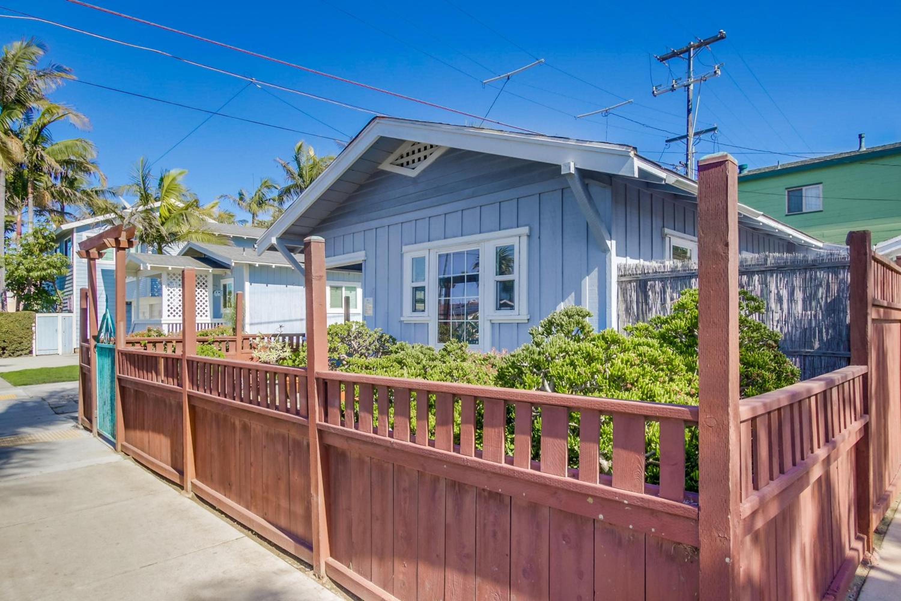 Ocean Beach Cottage view 3