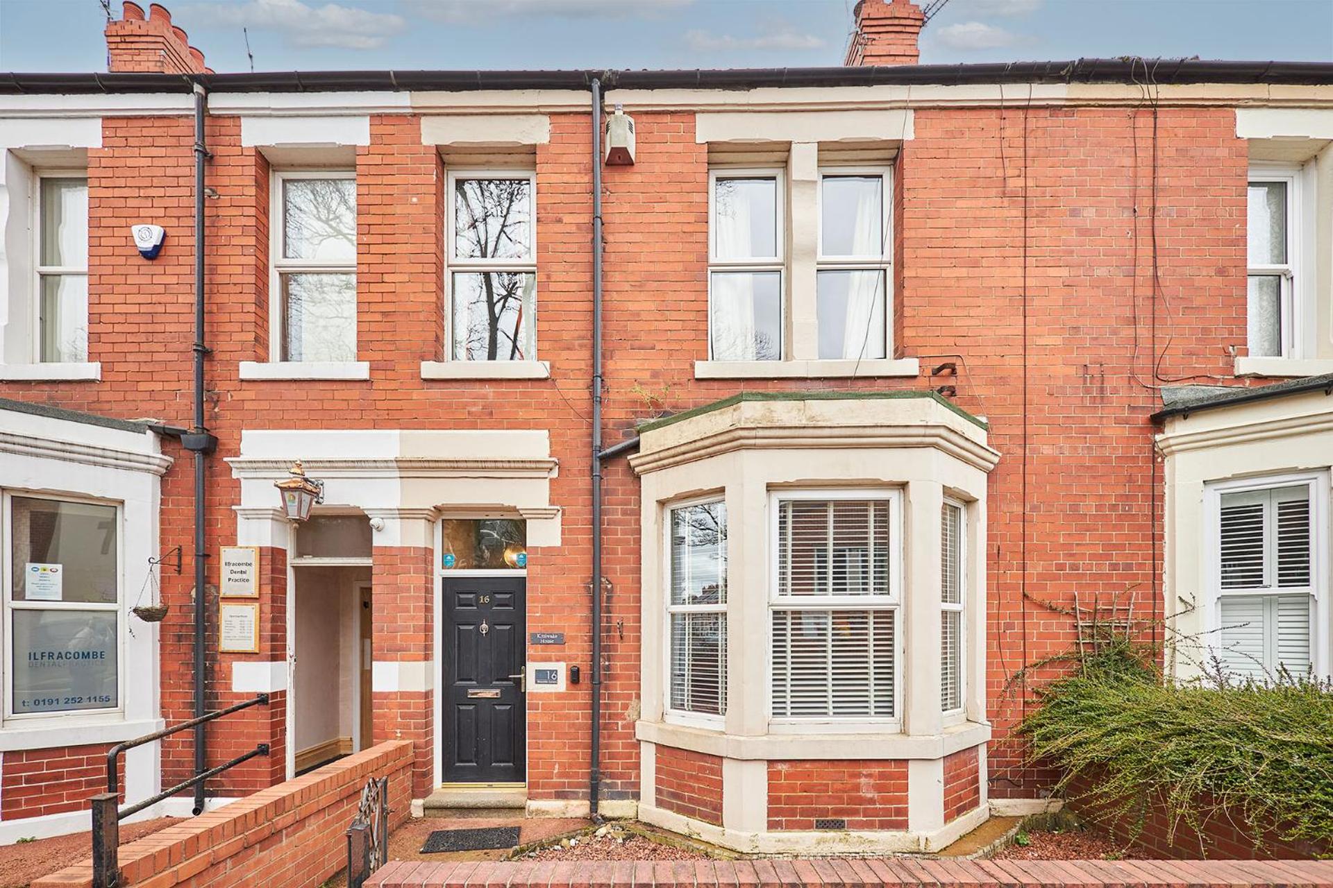 Whitley Bay Vacations - Host  Stay - Kittiwake House - Property Image 4