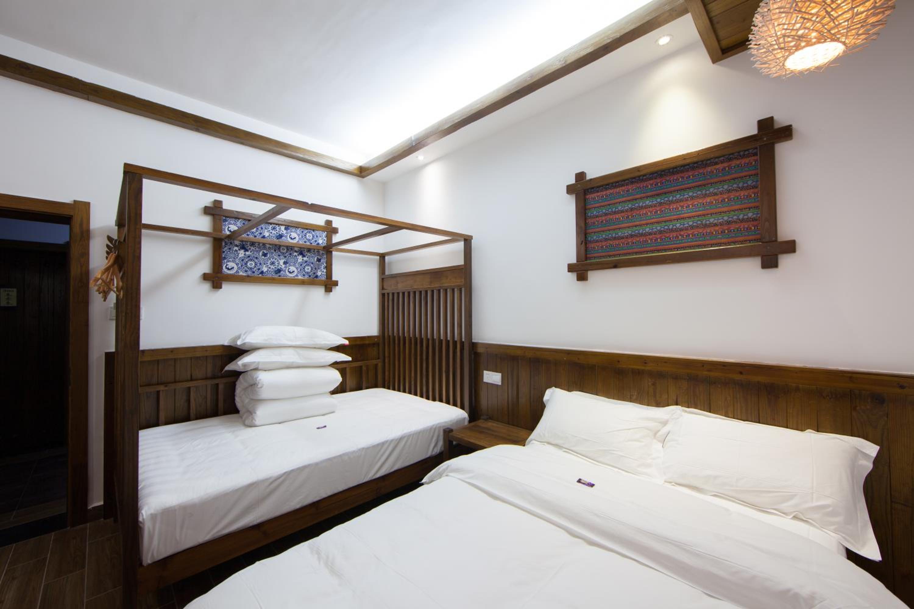 Hotel California Zhangjiajie
