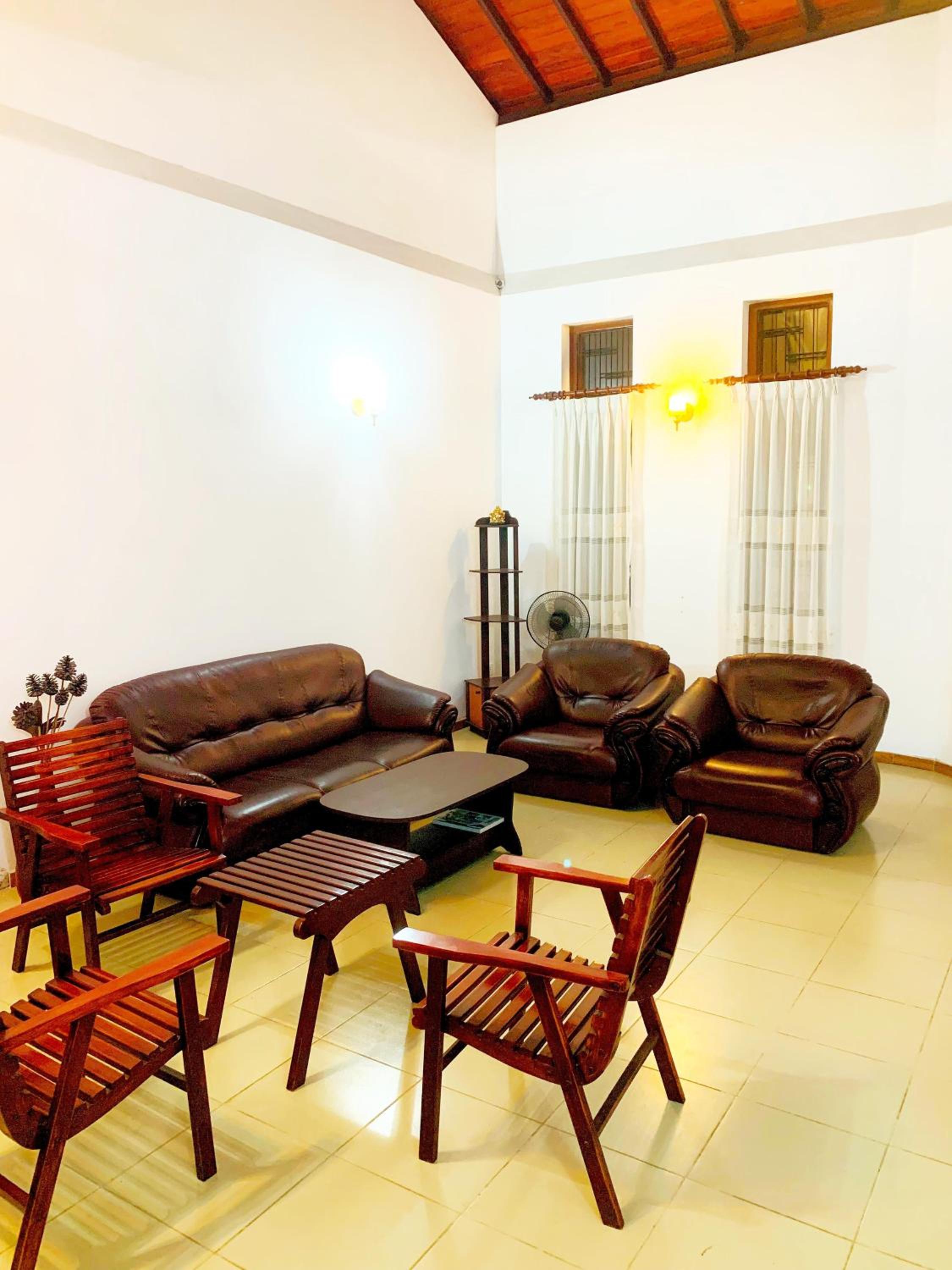 Matara Near Polhena & Mirissa Three Story House view 4