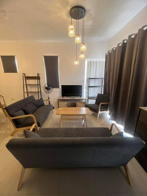 Deluxe Cozy Corner Studio