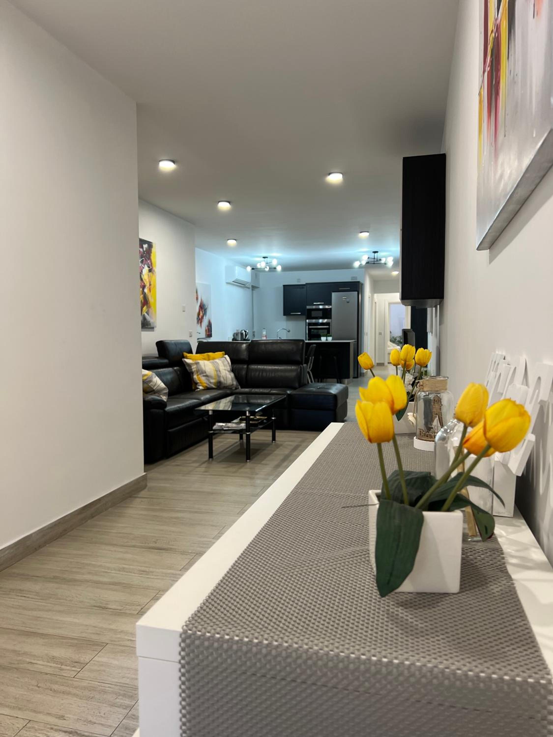 Luxury 2-BR Oasis in St. Julians photo 5