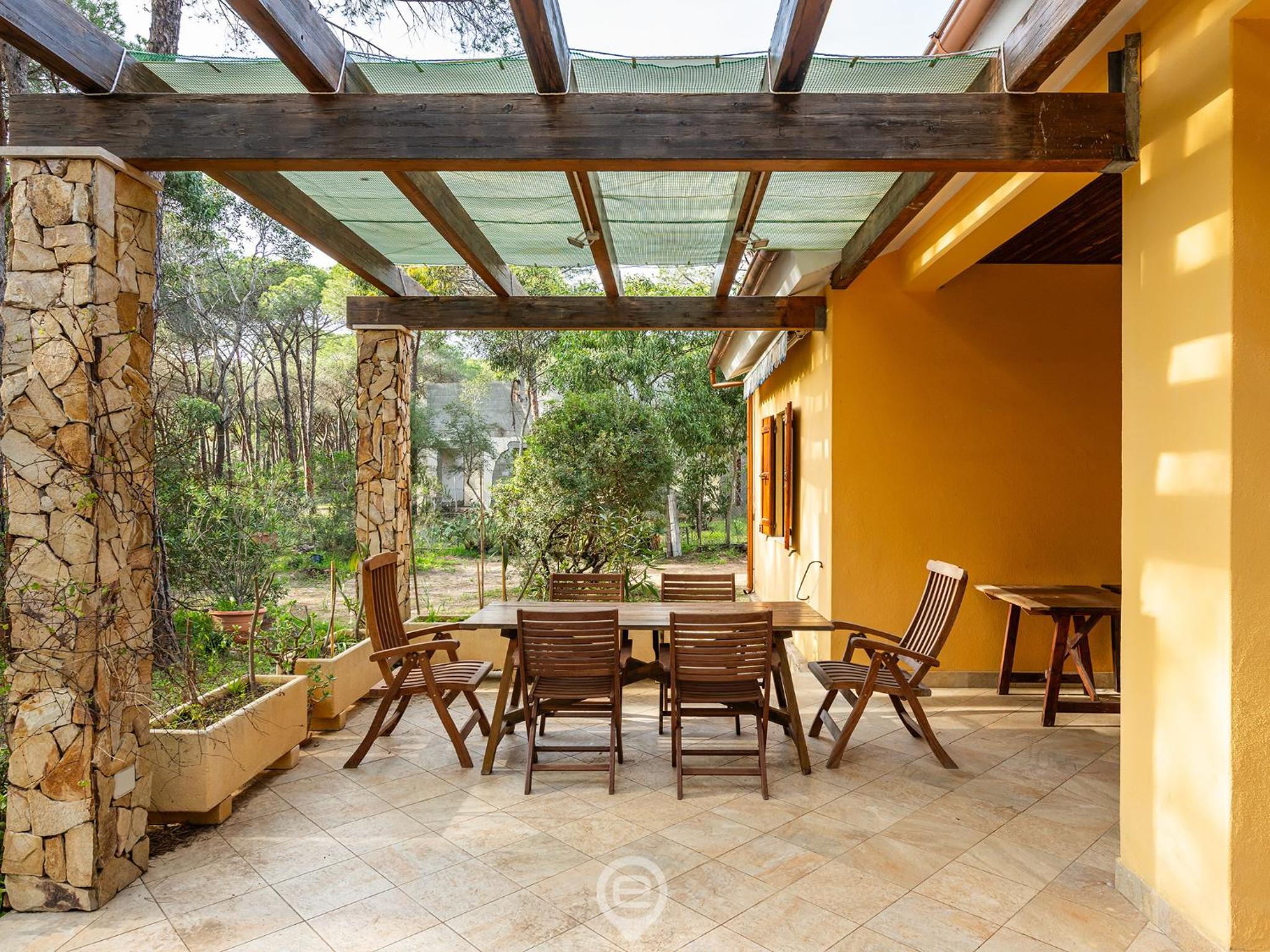 Seaside Pineta Retreat - Near the beach & parking view 3