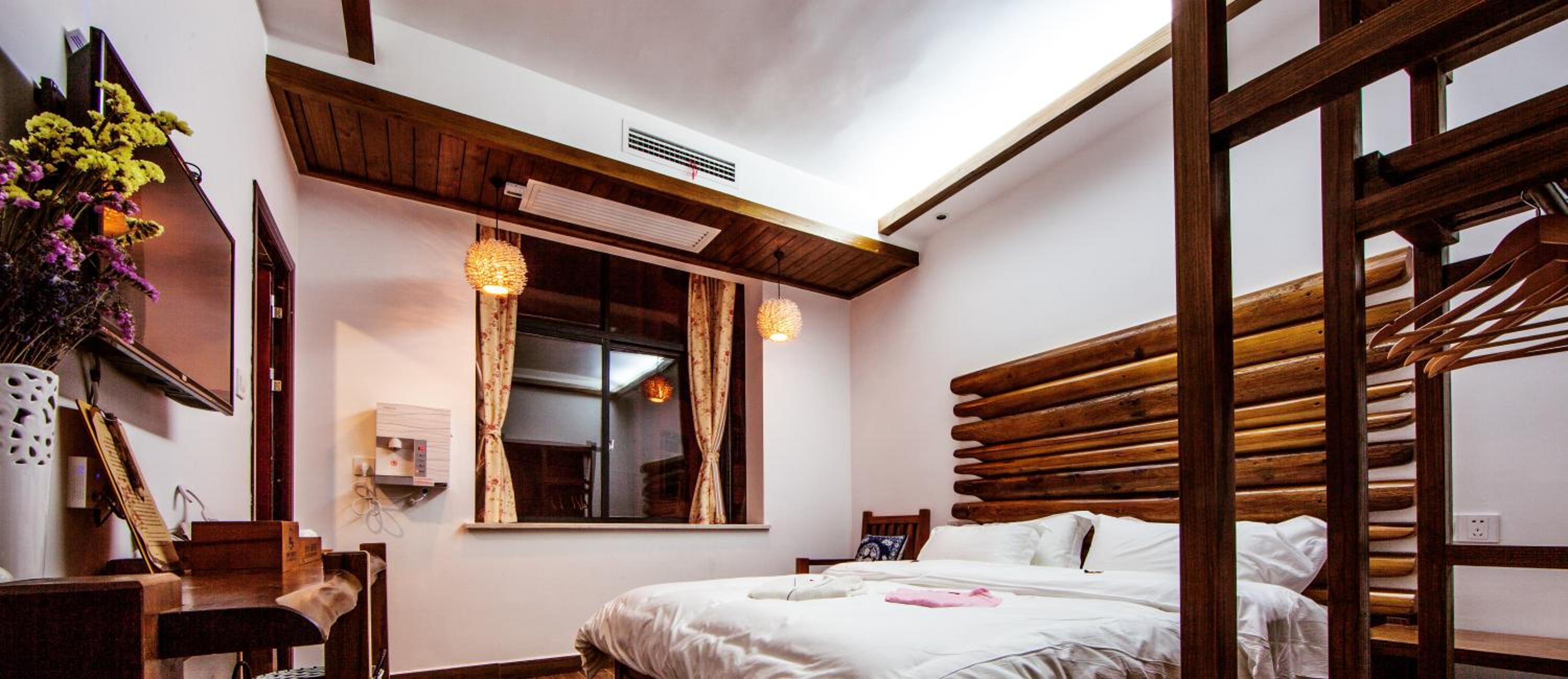 Hotel California Zhangjiajie