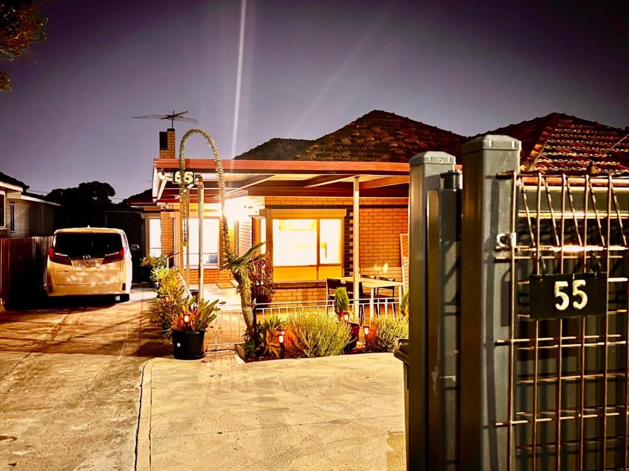 Entire Cosy 4BR Home