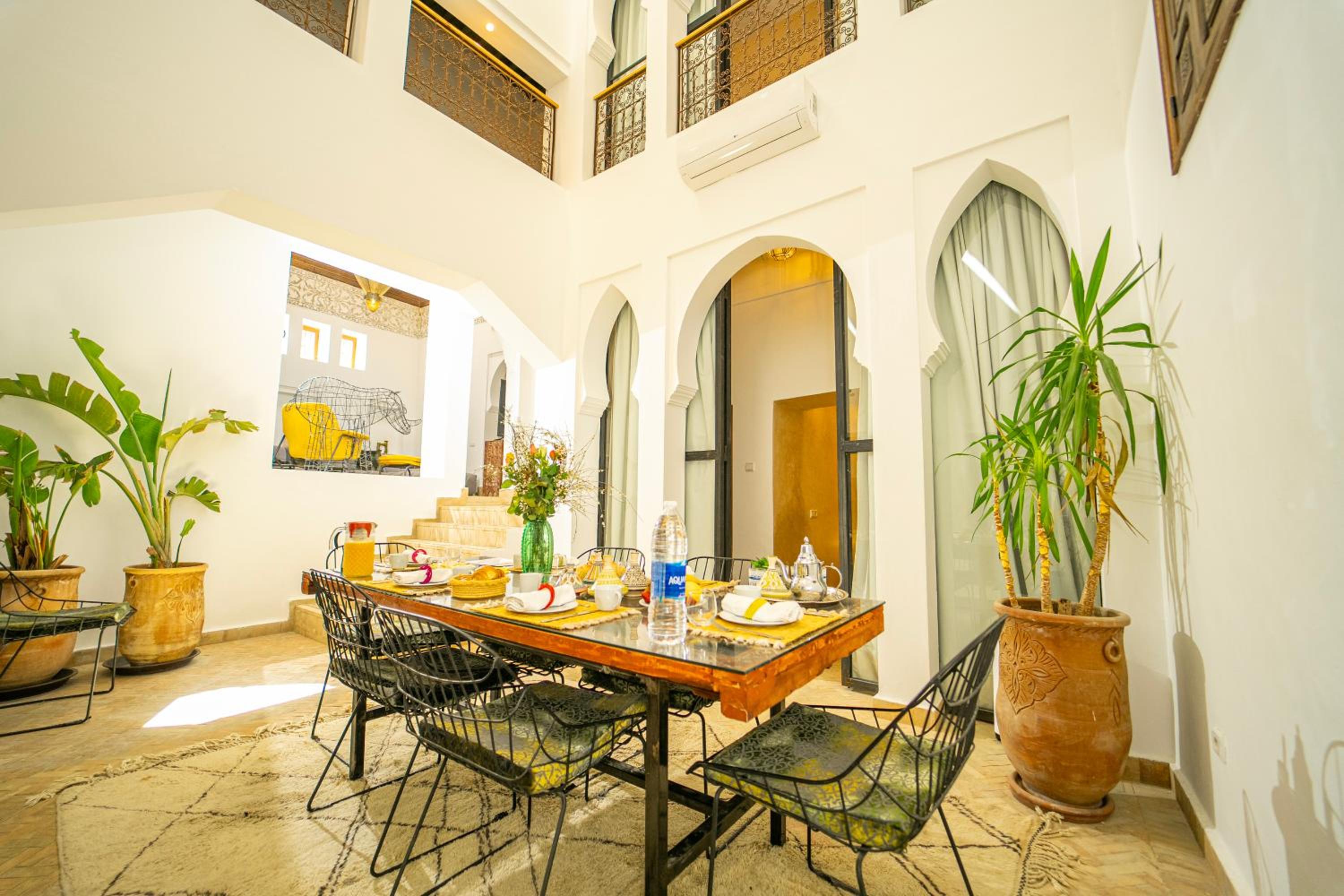 dining