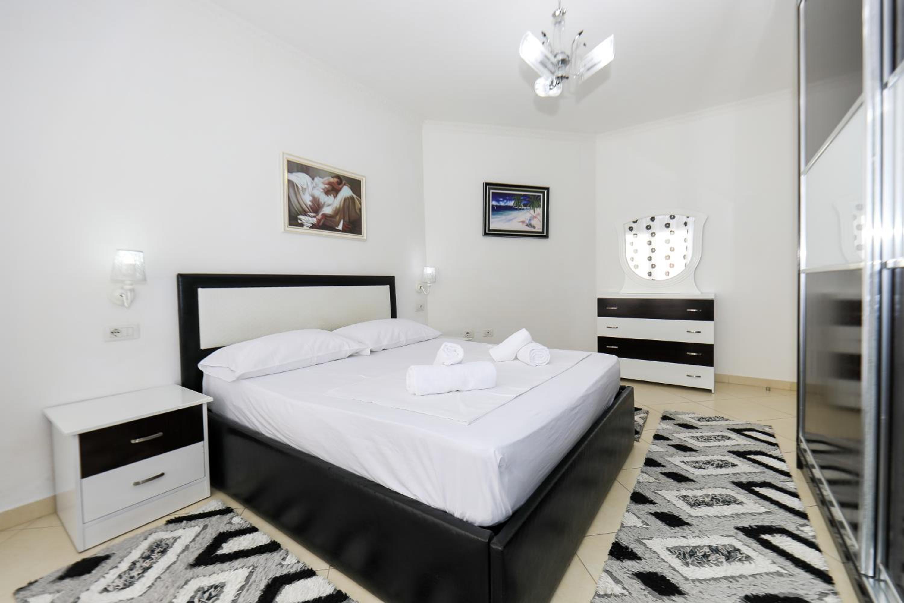 Jimi Apartments 2
