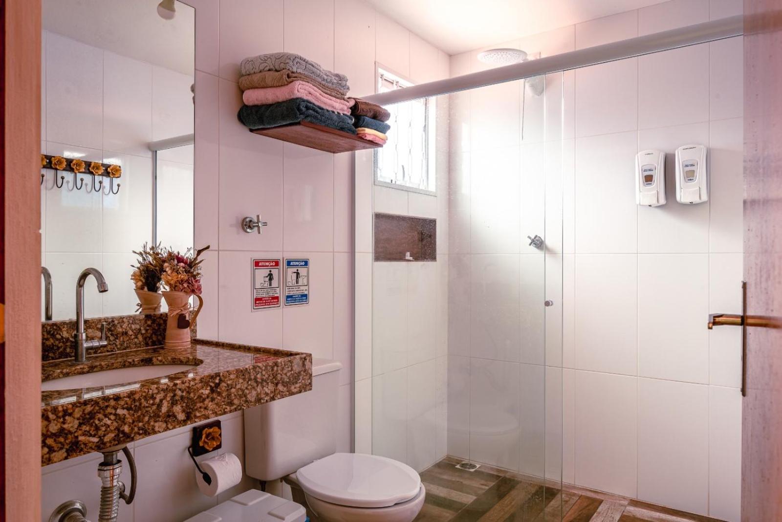 CHÁCARA TOP, com VISTA das Montanhas, PISCINA, PET FRIENDLY,, ESTACIONAMENTO ,Wi-Fi 213 Mbps