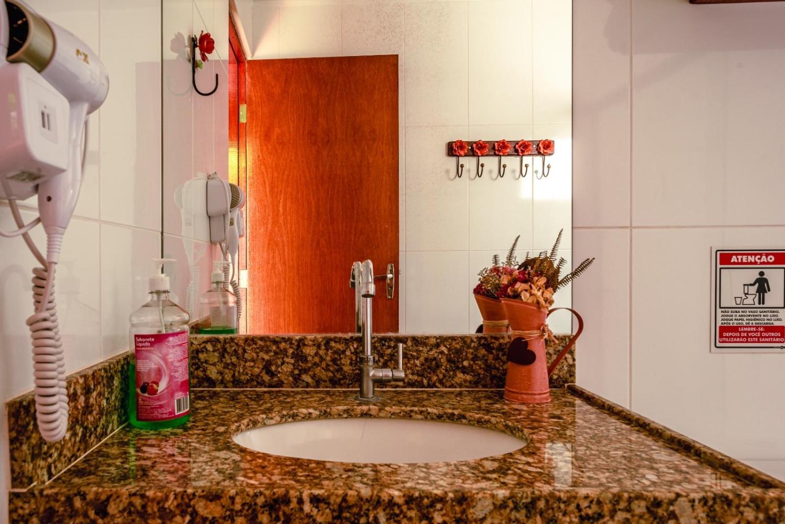 CHÁCARA TOP, com VISTA das Montanhas, PISCINA, PET FRIENDLY,, ESTACIONAMENTO ,Wi-Fi 213 Mbps