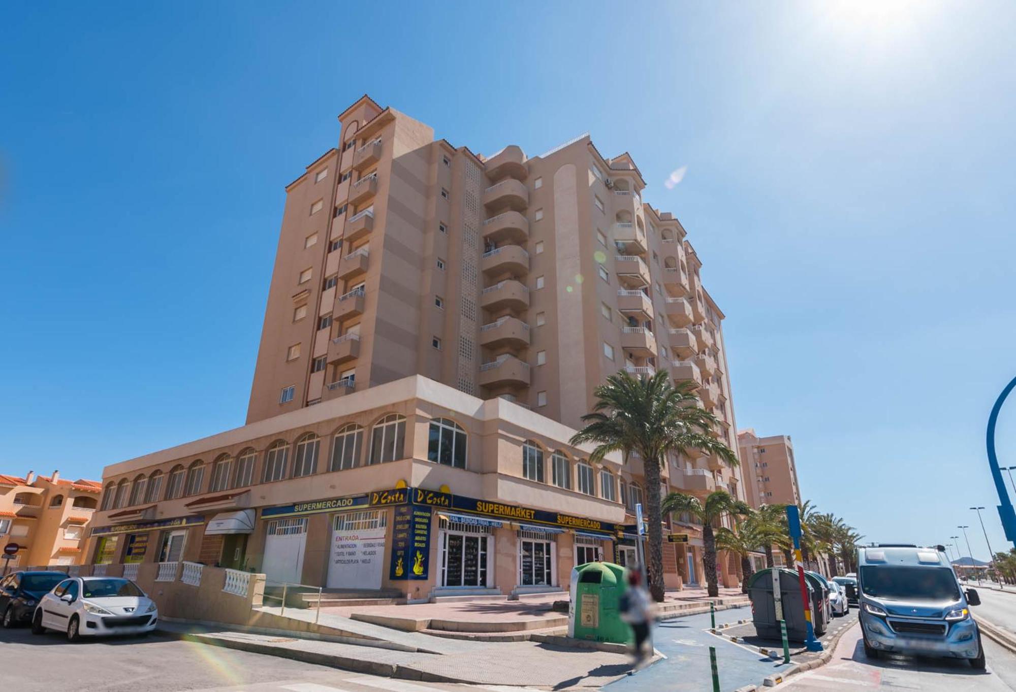 URBANIZACIÓN COPACABANA - La Manga del Mar Menor KM2 - Vistas a Mediterráneo Dormitorio doble y sofá-cama view 4