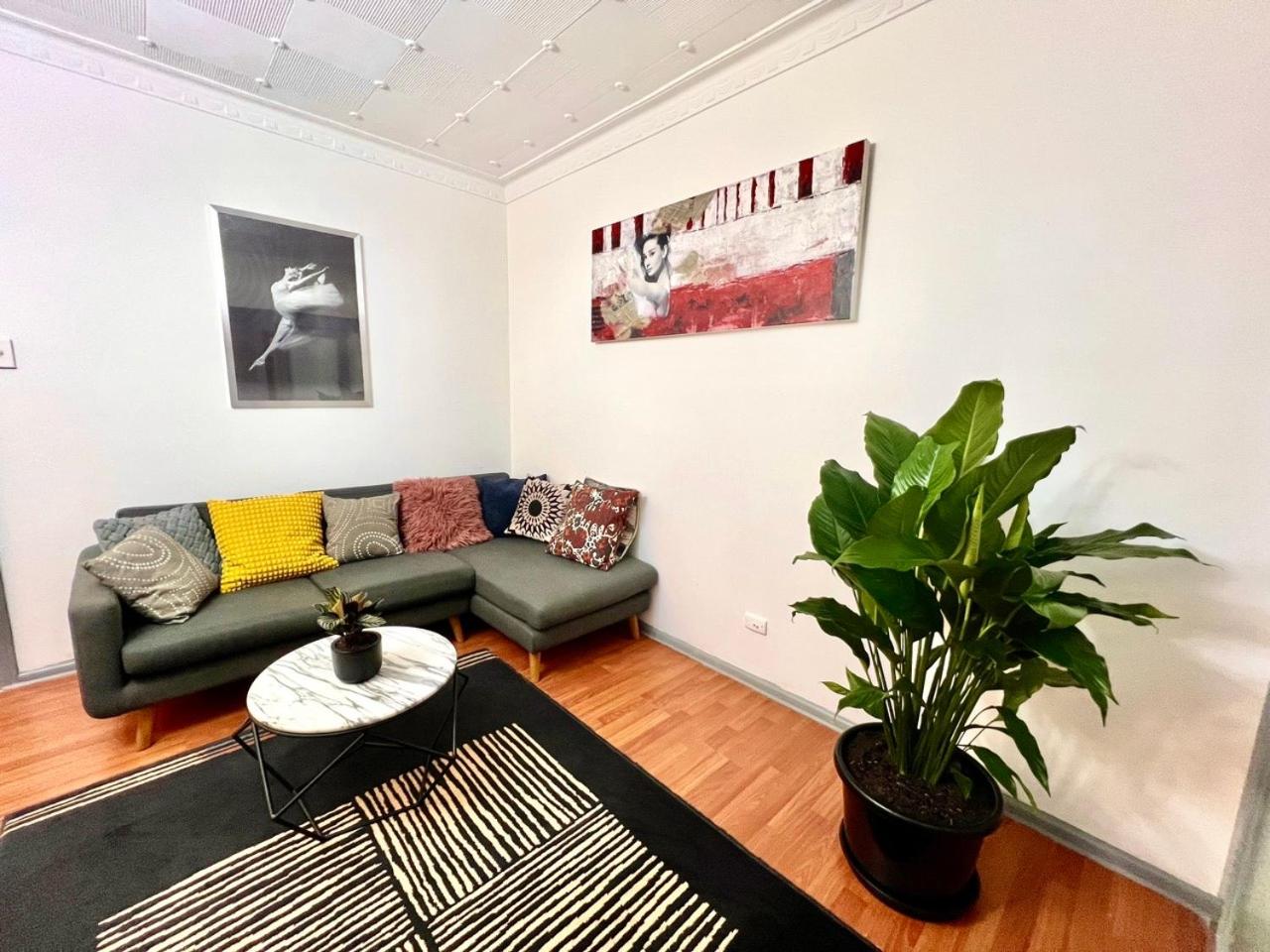 Entire Cosy 4BR Home