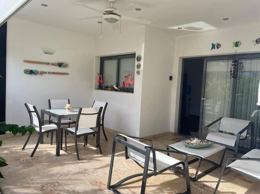 Peaceful and lovely apartment! Front beach