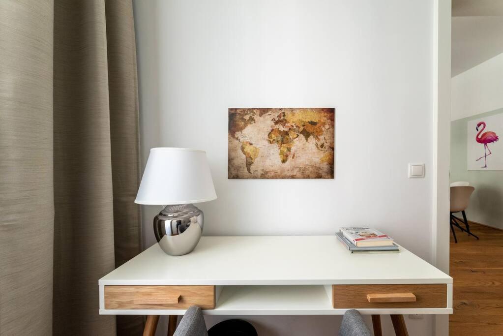1BR Oasis with Easy City Access by HM