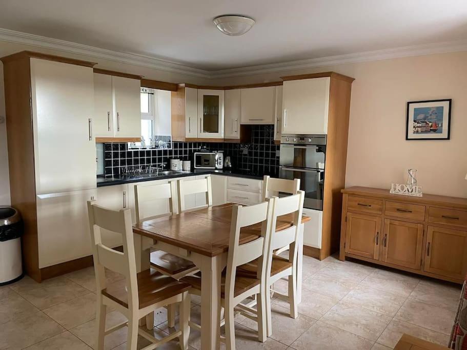 Mountain View - Cosy Country Cottage view 4