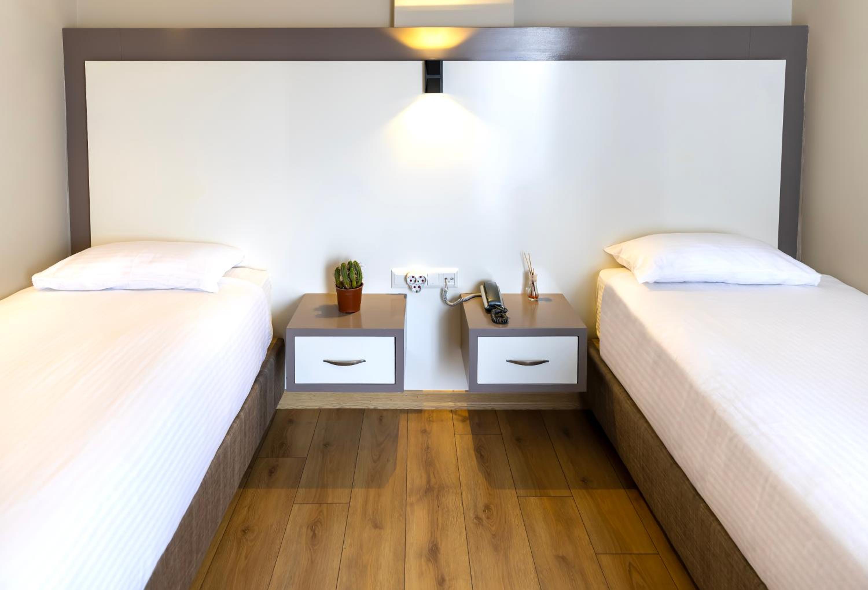 Mene City Hotel - Image 36