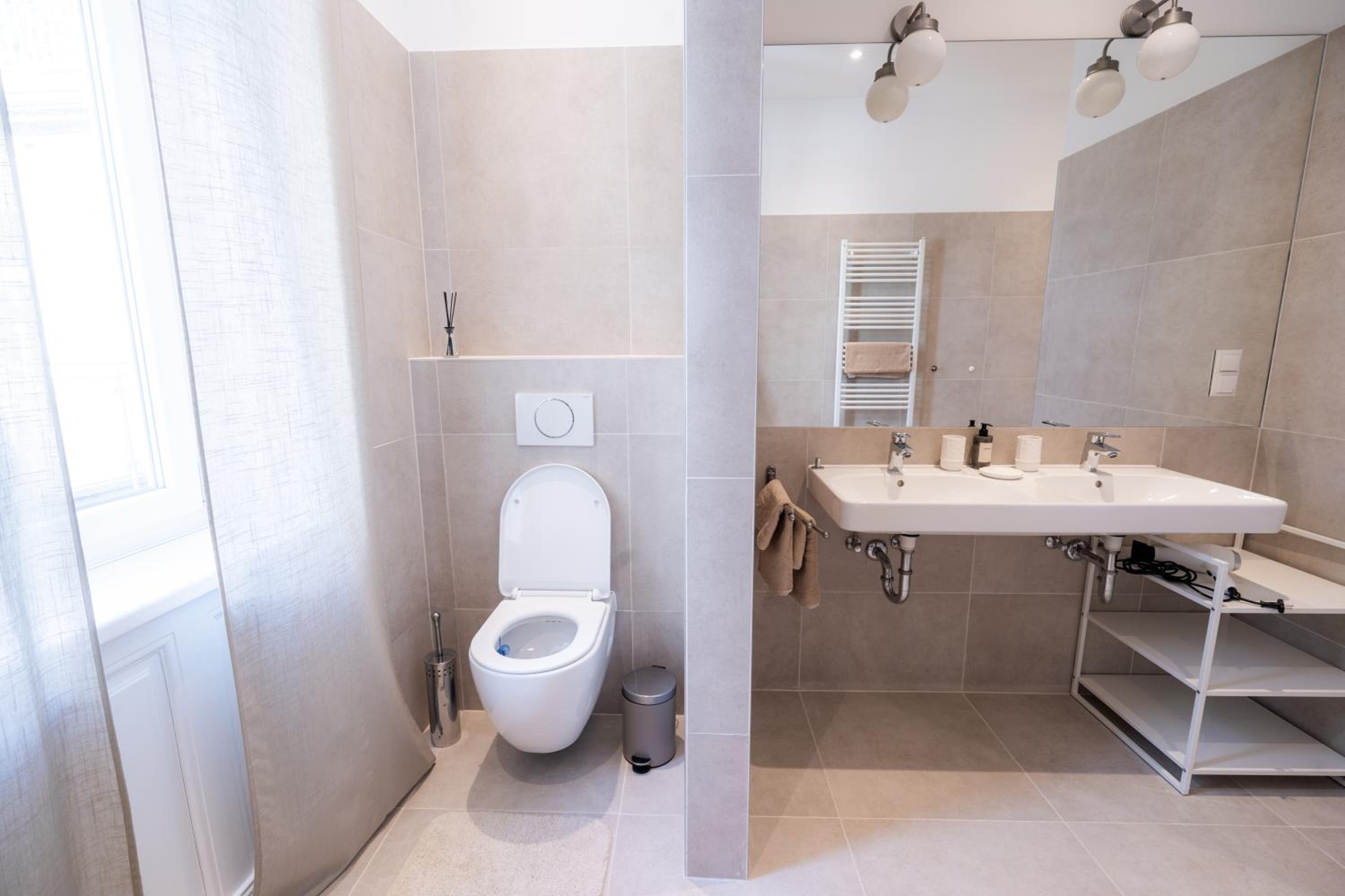 Josefstadt City Apartment is Calling