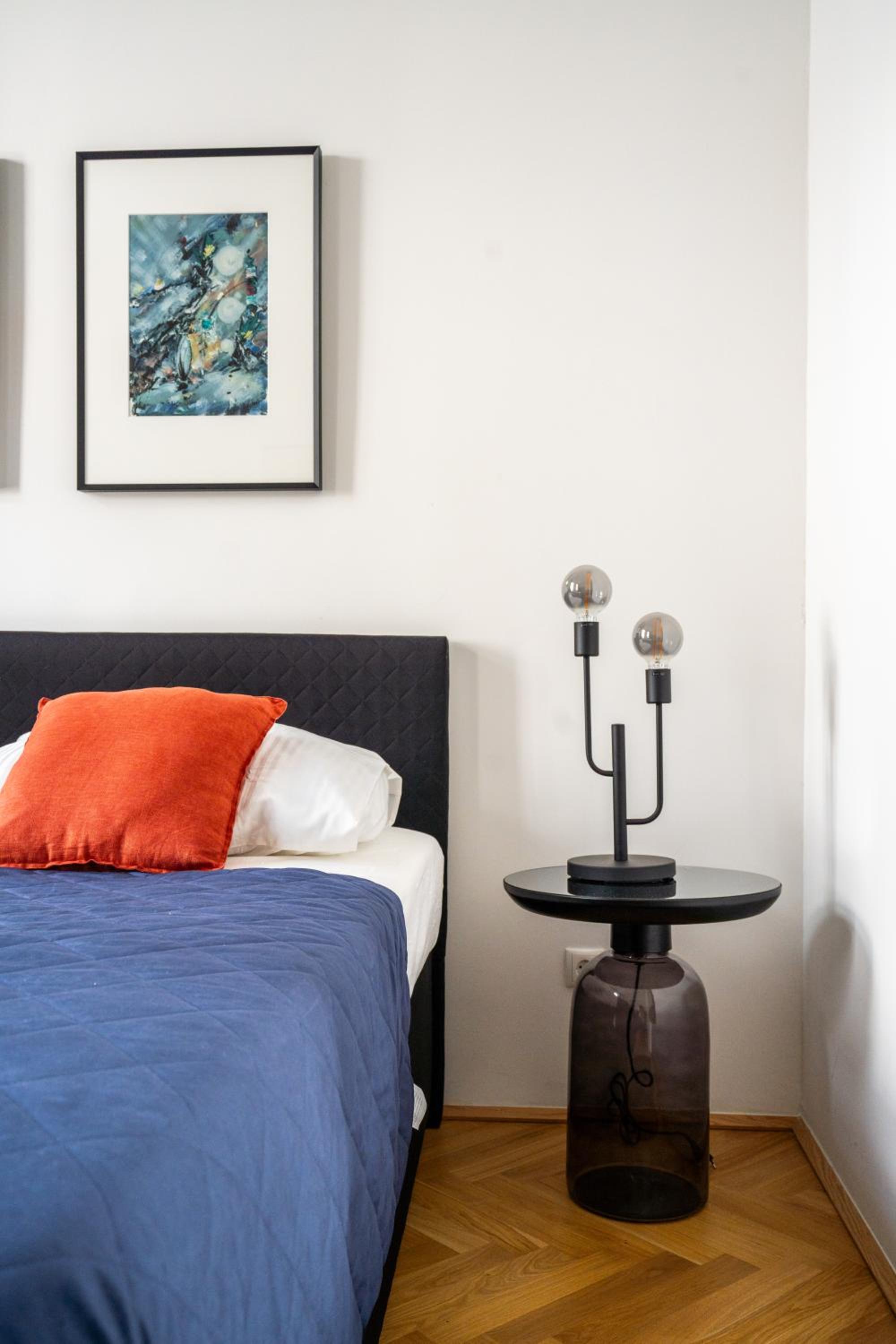 Josefstadt City Apartment is Calling