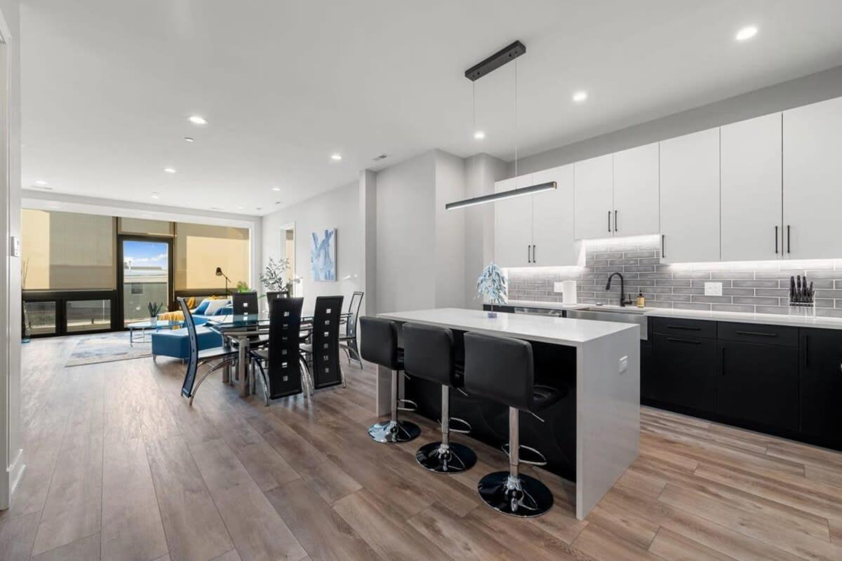 Lovely 3bed 3bath Brand New Apt w 4 beds & Balcony photo 5