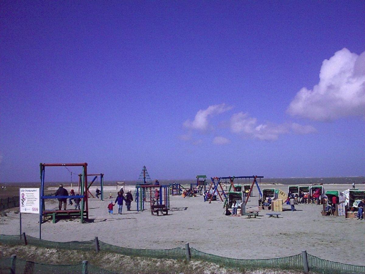 Strandnahes-Ferienhaus-Nessmersiel