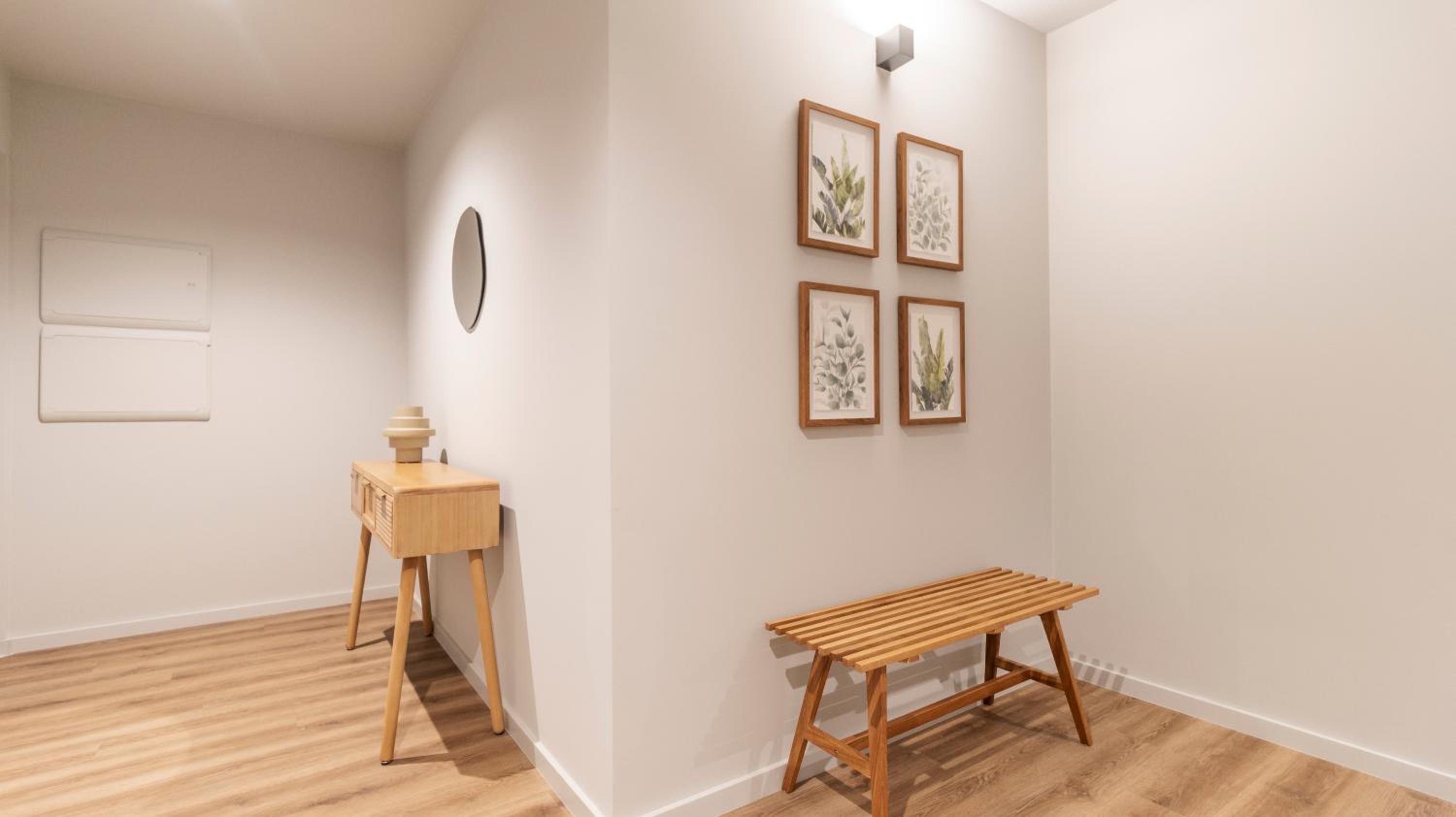 RUAH Apartments by LovelyStay
