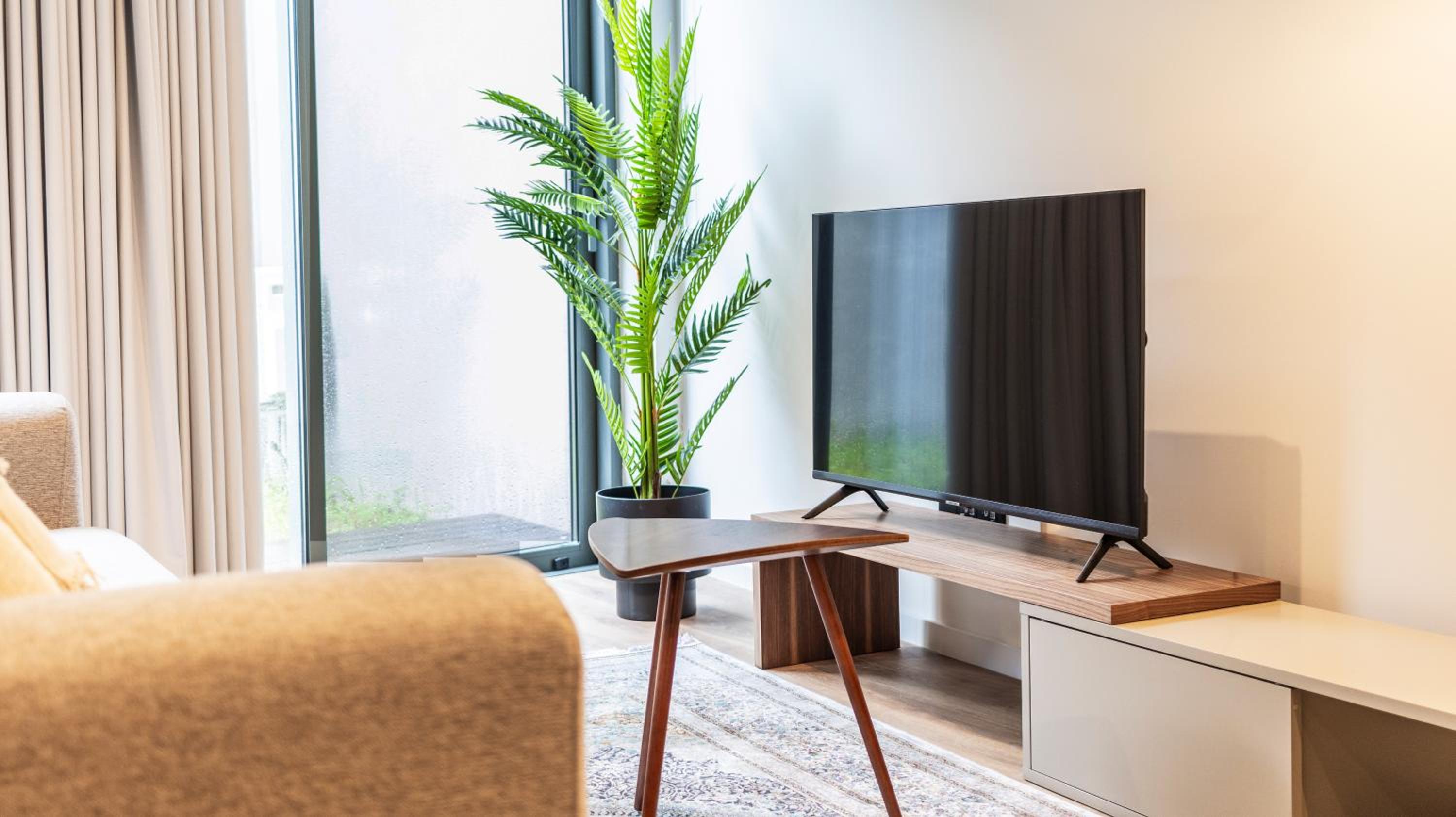 RUAH Apartments by LovelyStay