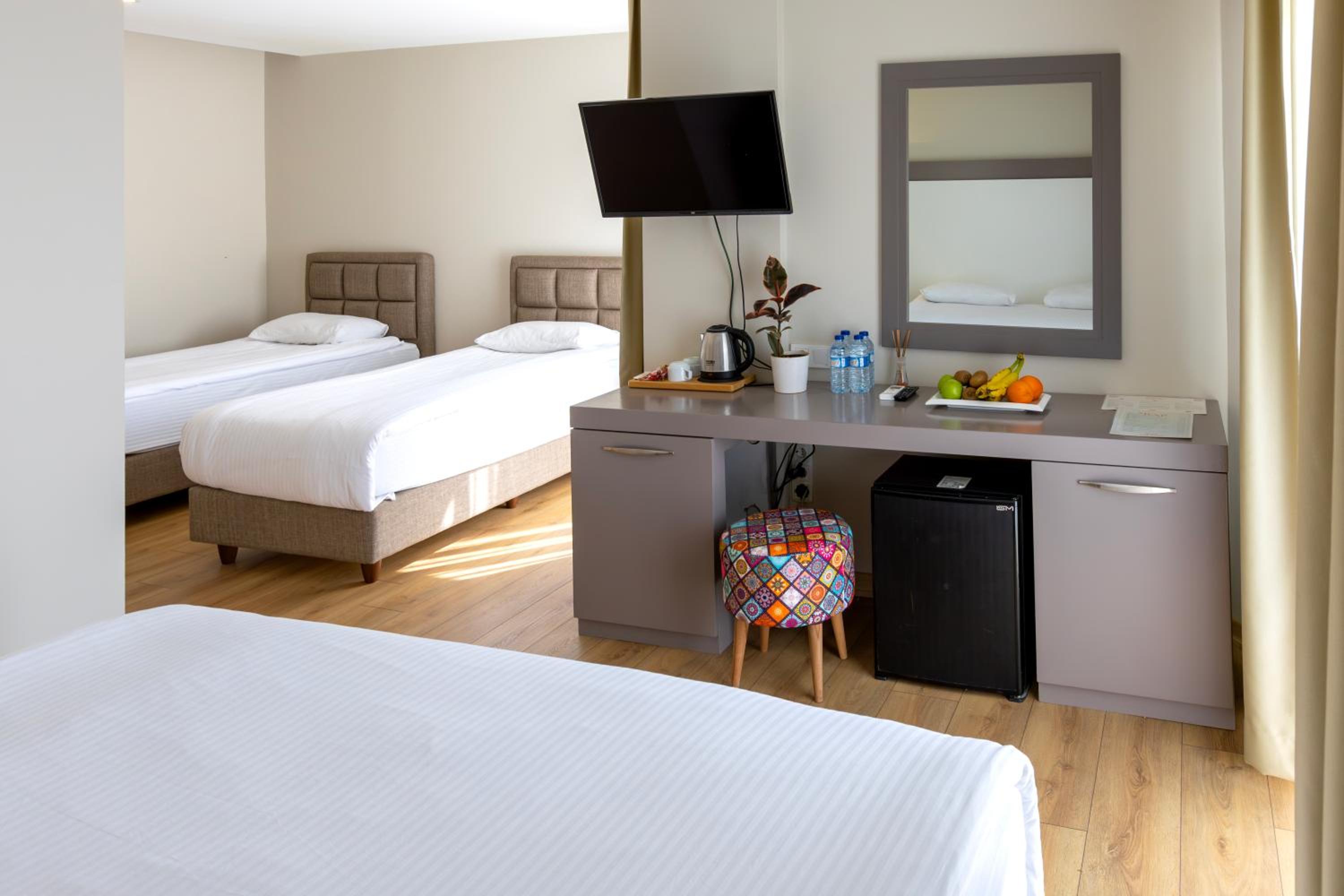 Mene City Hotel - Image 75