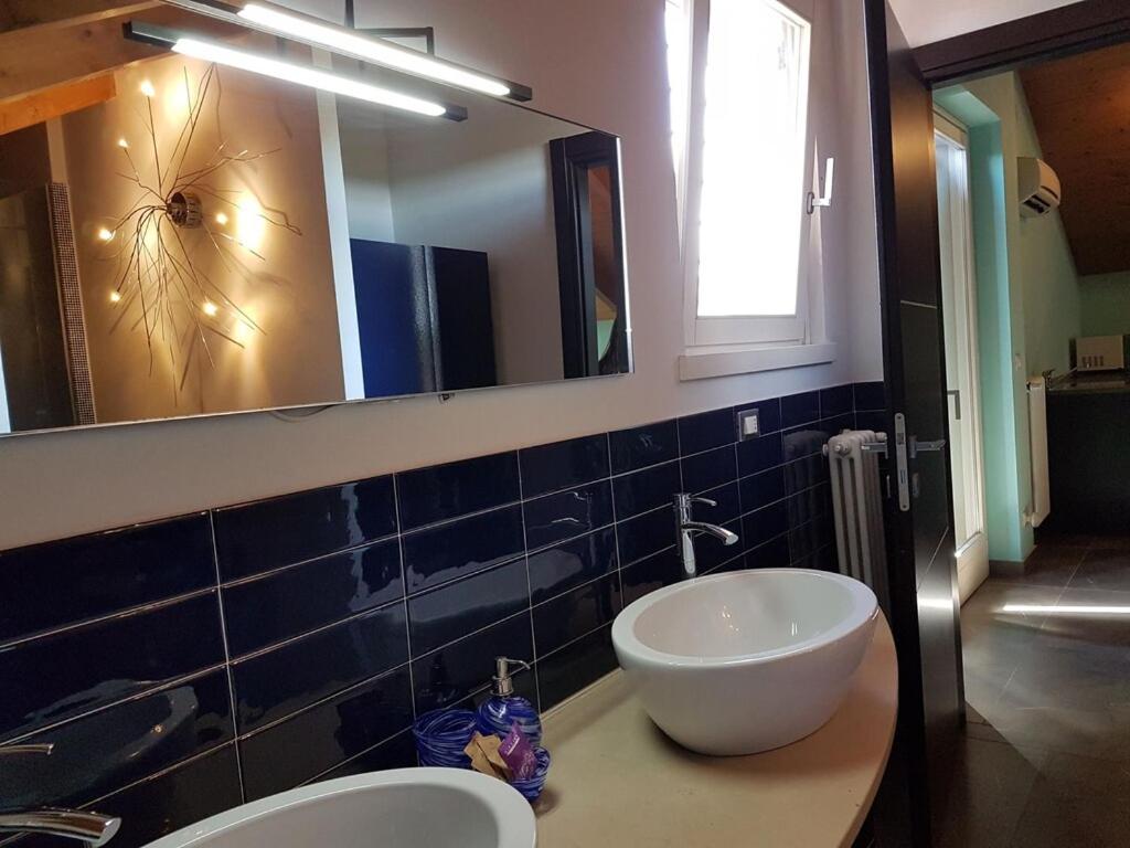 CONFINEDEISANTI Bed&Breakfast