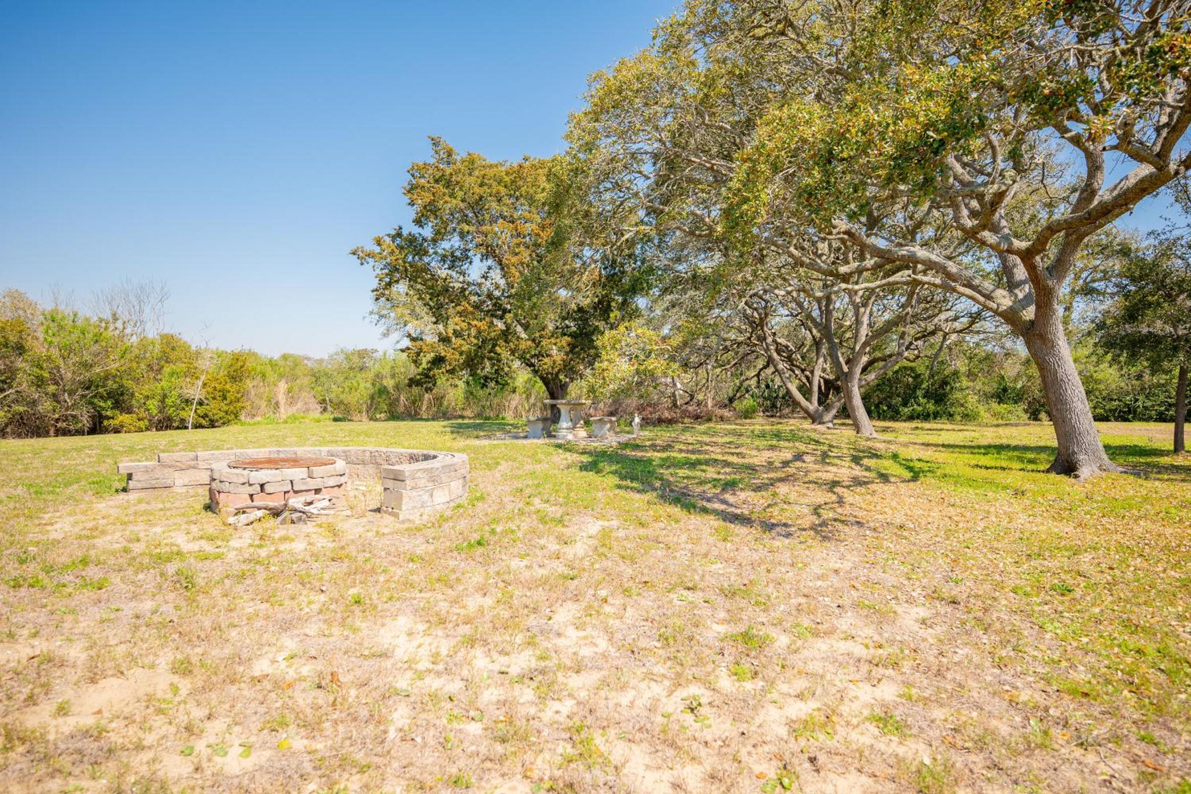 The Sand Ranch by Oak Island Accommodations