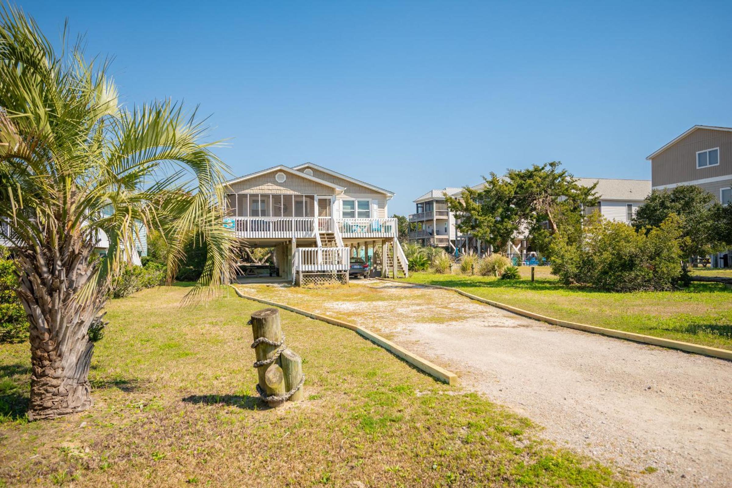 The Sand Ranch by Oak Island Accommodations