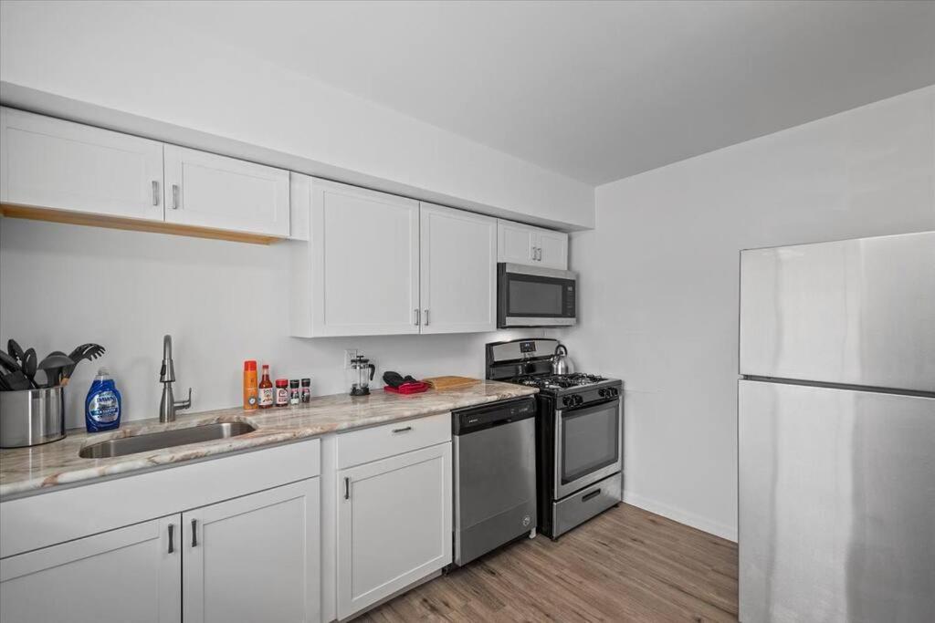 East Allegheny Apartment | Driveway Parking!