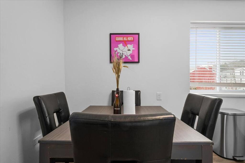 East Allegheny Apartment | Driveway Parking!