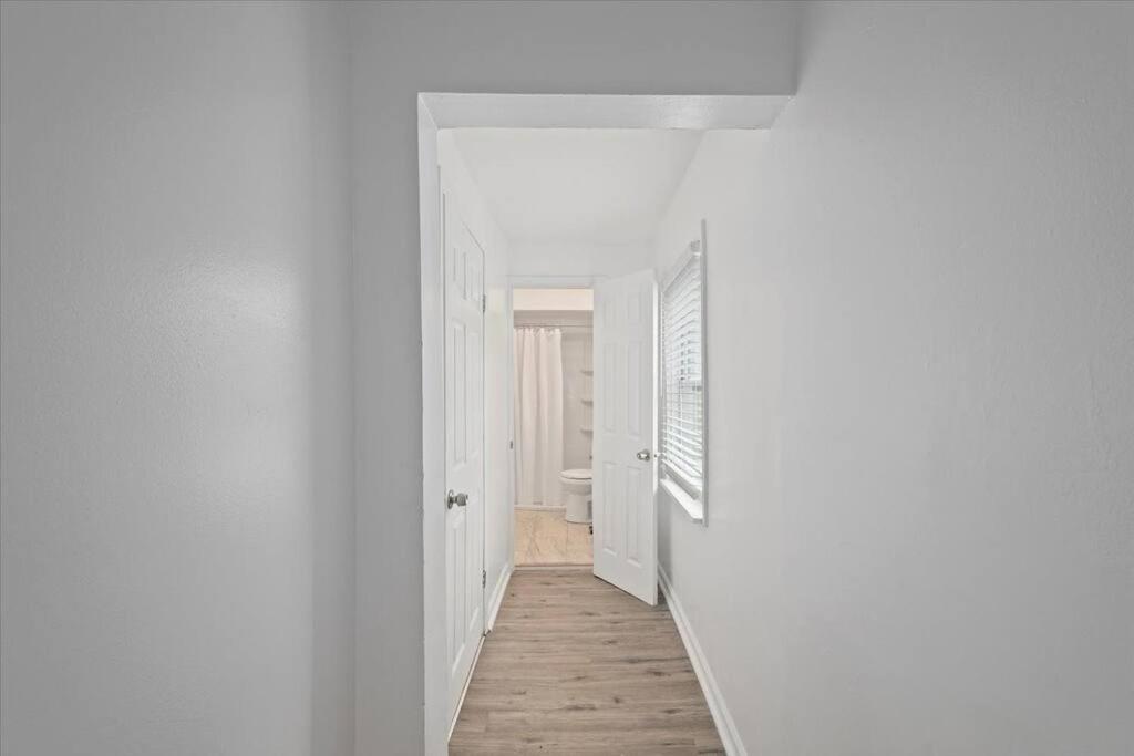 East Allegheny Apartment | Driveway Parking!