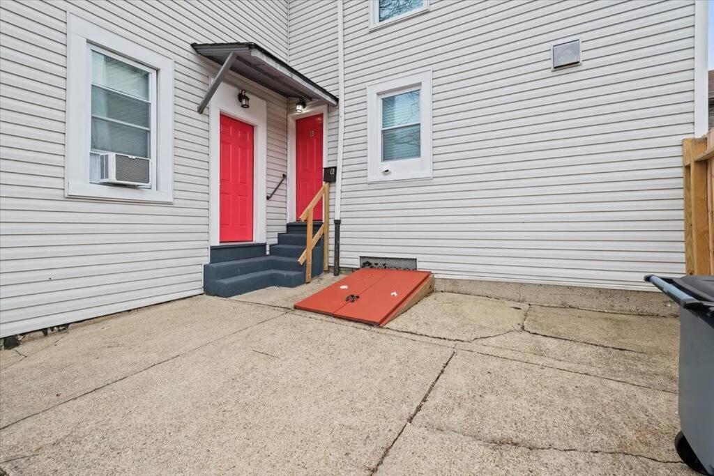 East Allegheny Apartment | Driveway Parking!