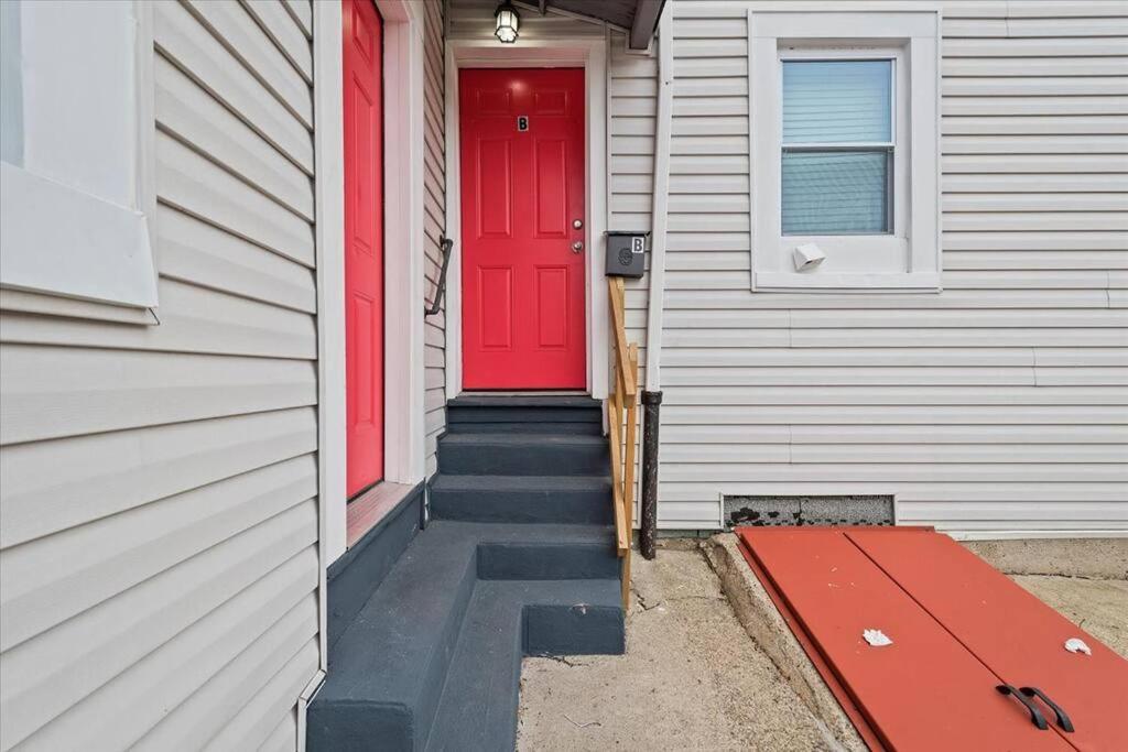 East Allegheny Apartment | Driveway Parking!