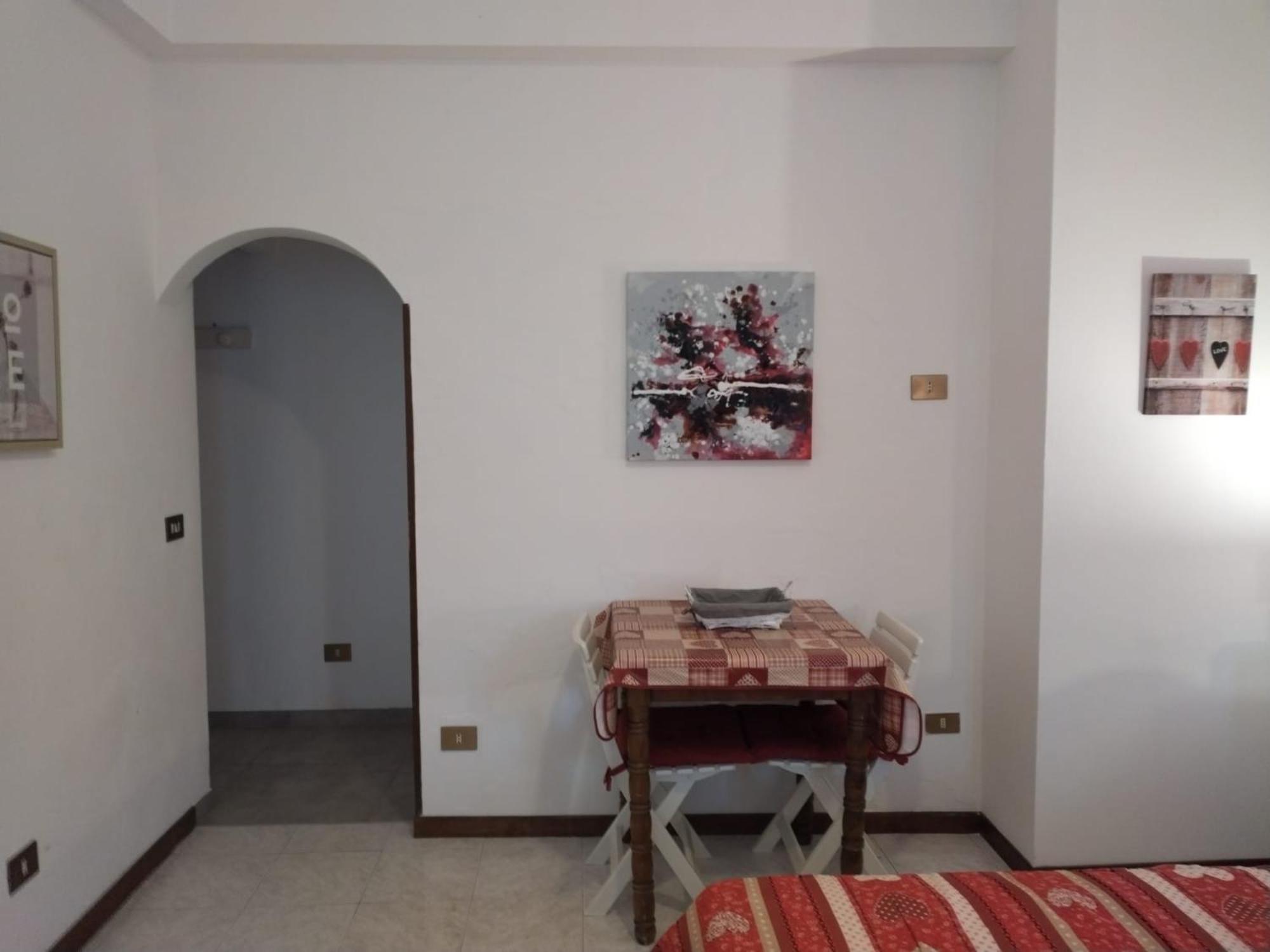 Photo 33