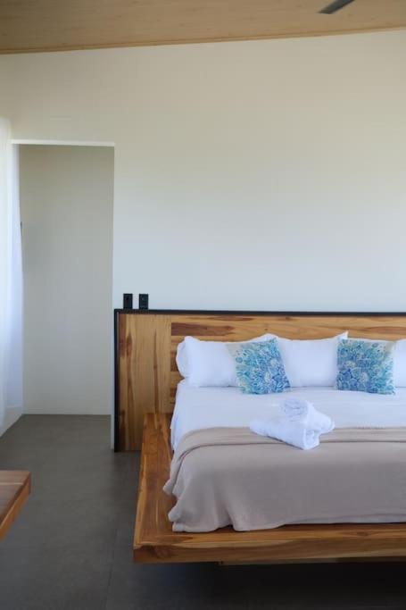 360 Ocean & Mountain View Home Playa Hermosa