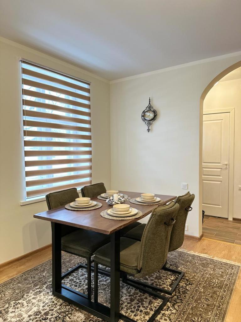 DZIRNAVU IELAS APARTMENT view 5