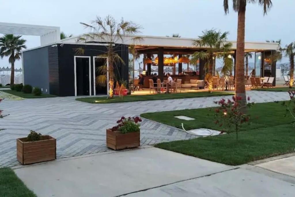 “The Sea Breeze”, House Hamallaj