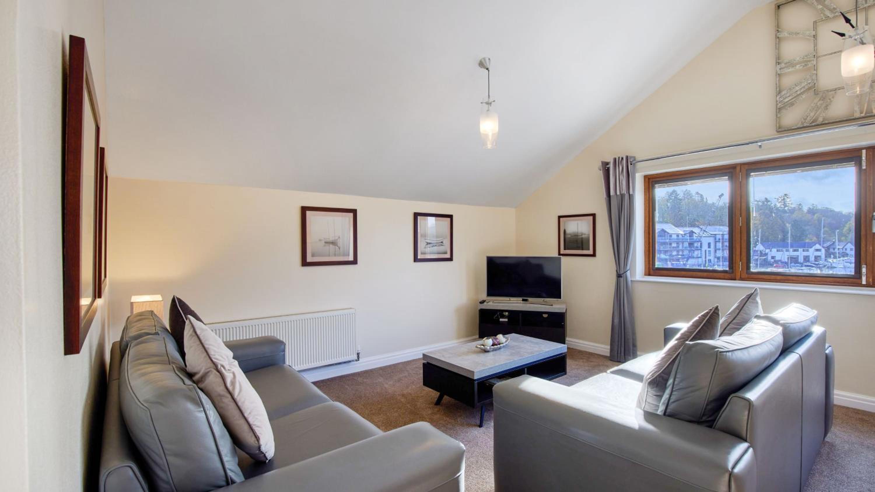 Lake District Apartment At Windermere Marina Village view 5