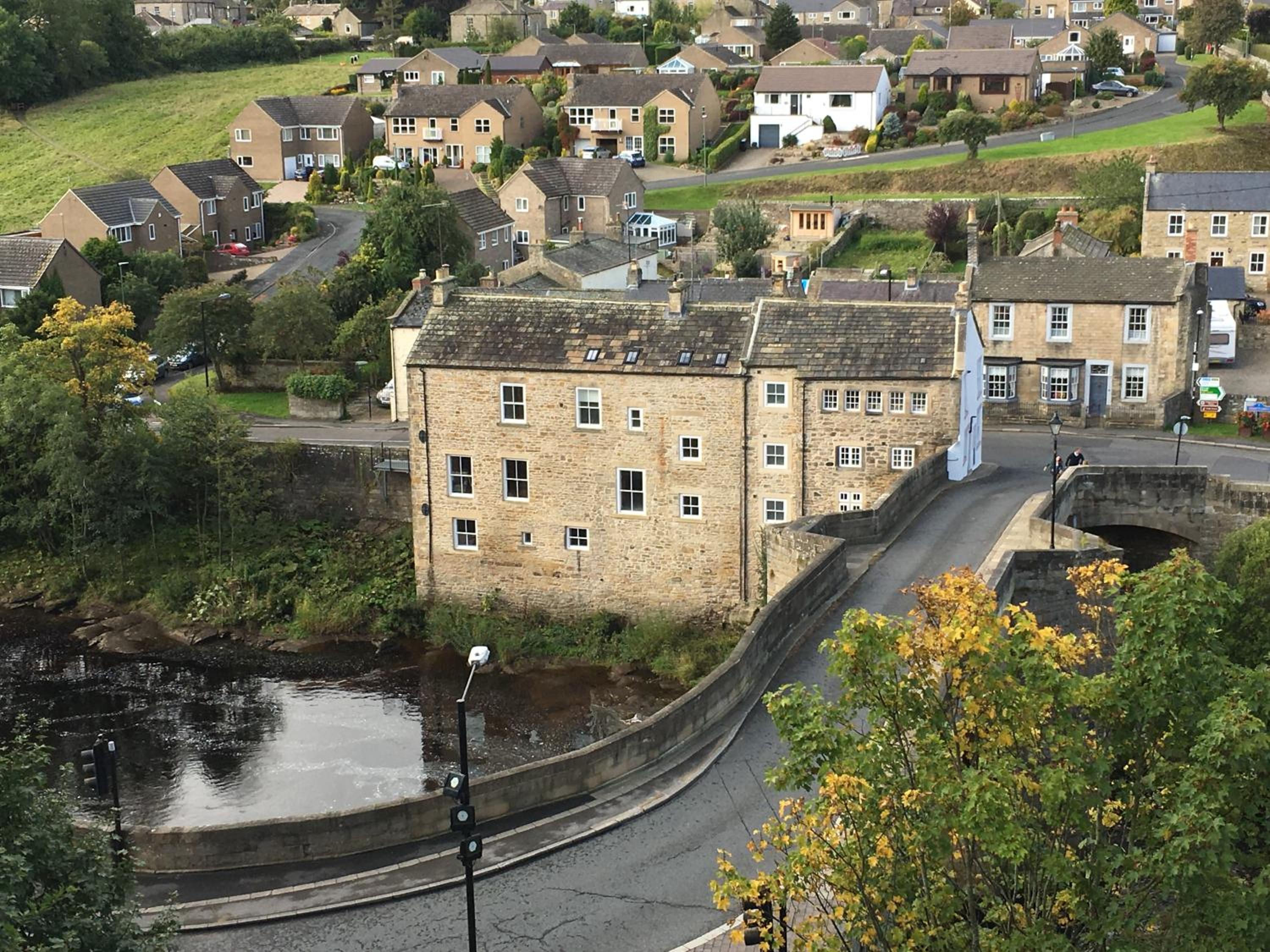 Unique house on riverside - castle views - Barnard Castle view 4