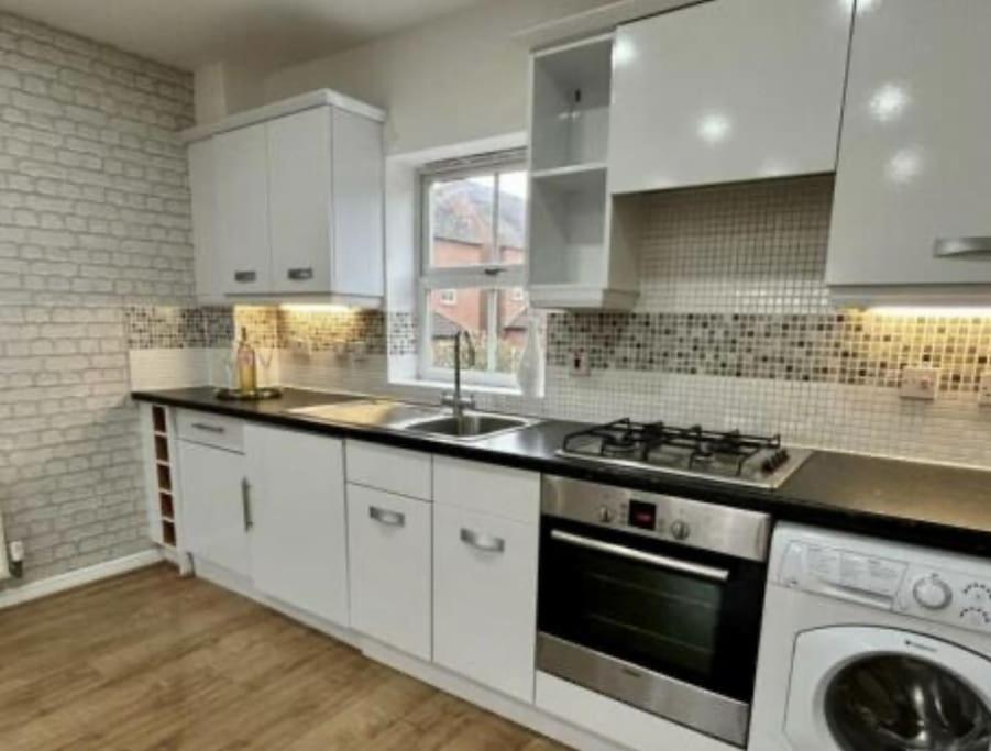 Lichfield City Cathedral Walk 3 Bedroom Coachhouse view 2