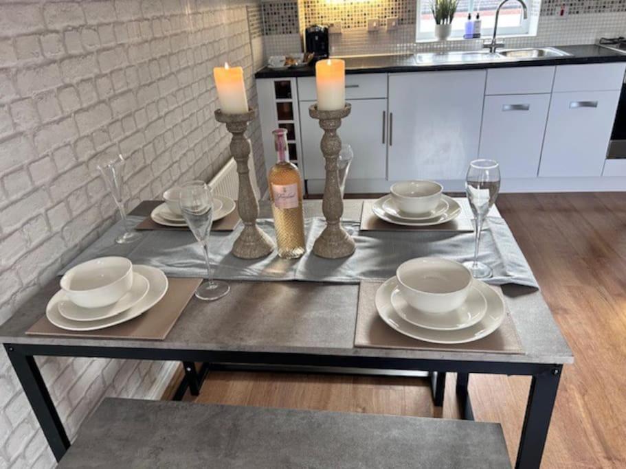 Lichfield City Cathedral Walk 3 Bedroom Coachhouse view 4