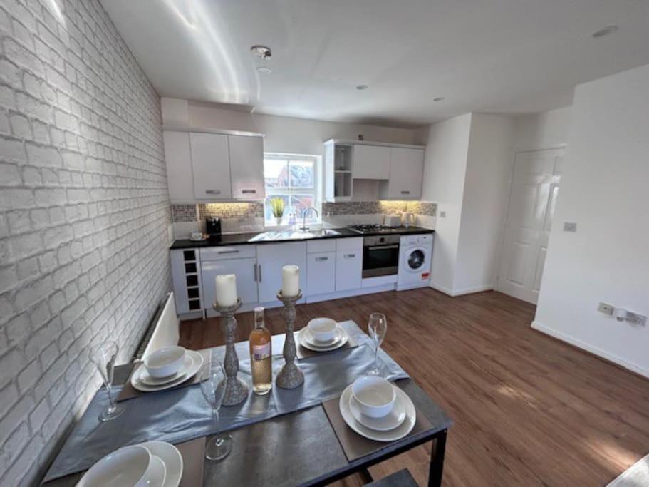 Lichfield City Cathedral Walk 3 Bedroom Coachhouse view 5