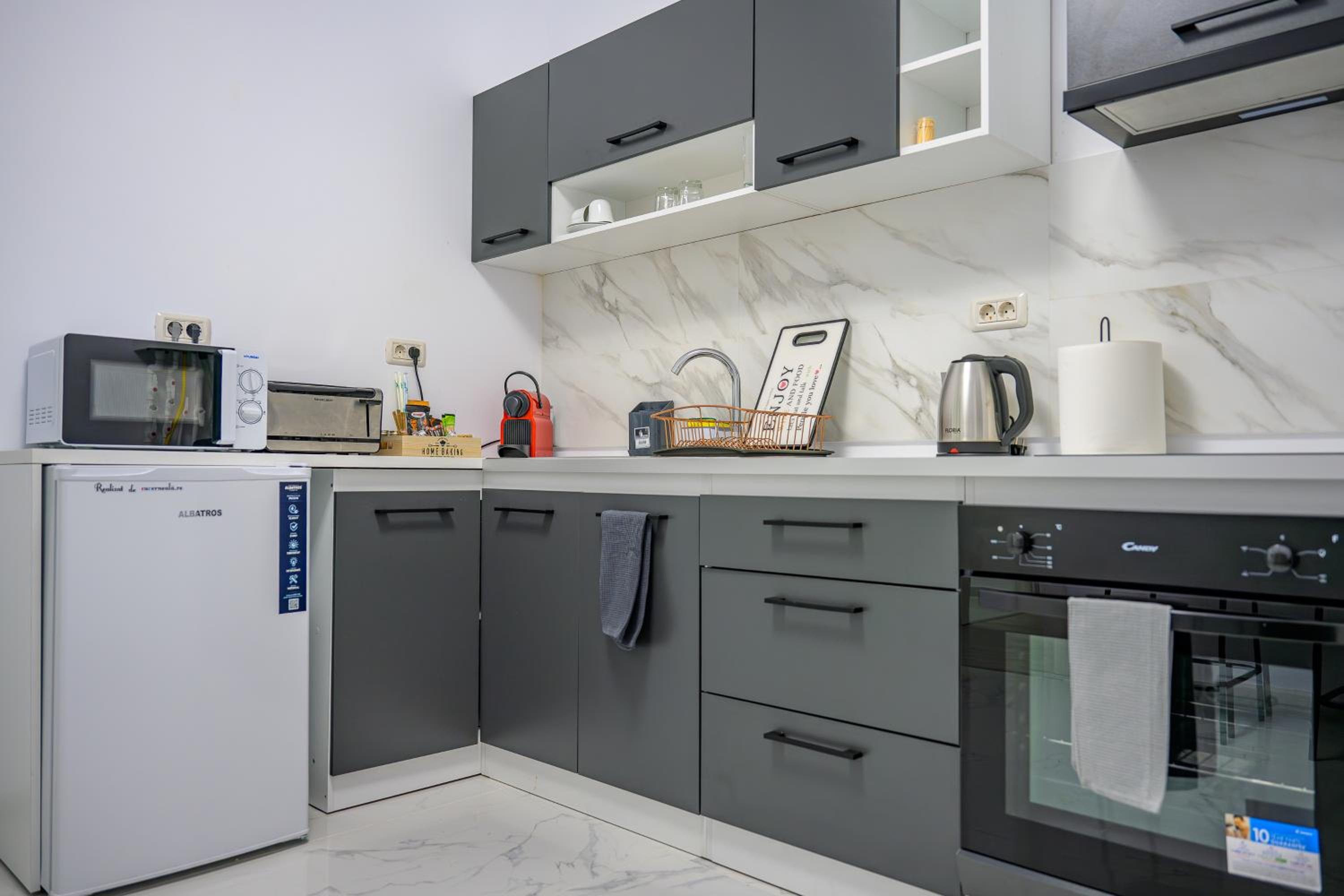 Fundeni Studio Modern