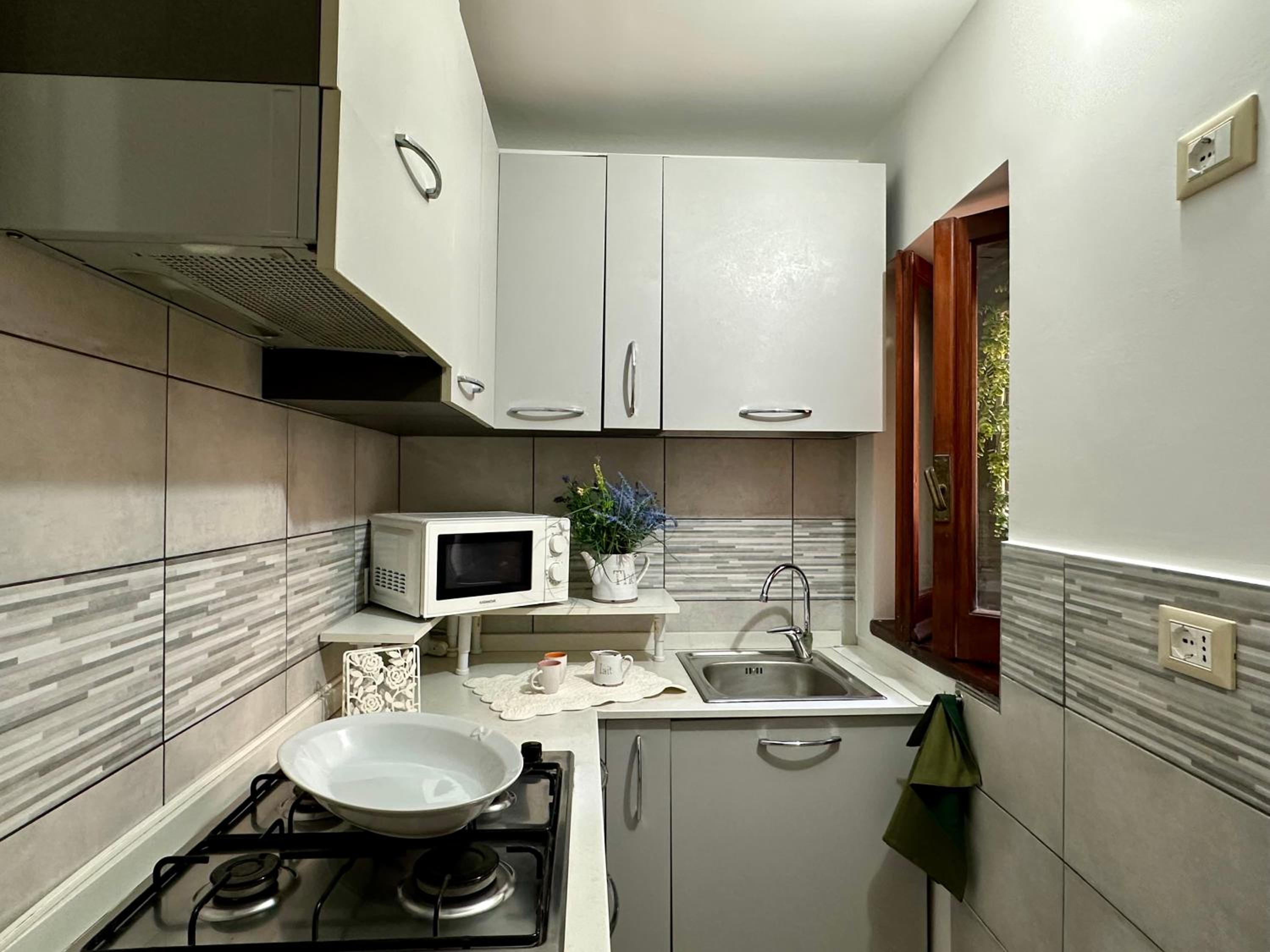 Eleonora House