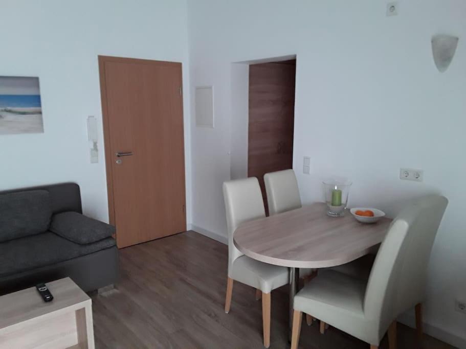 Zentrale Wohnung in der Villa Liewald mit Terrasse und Glasfaseranschluss