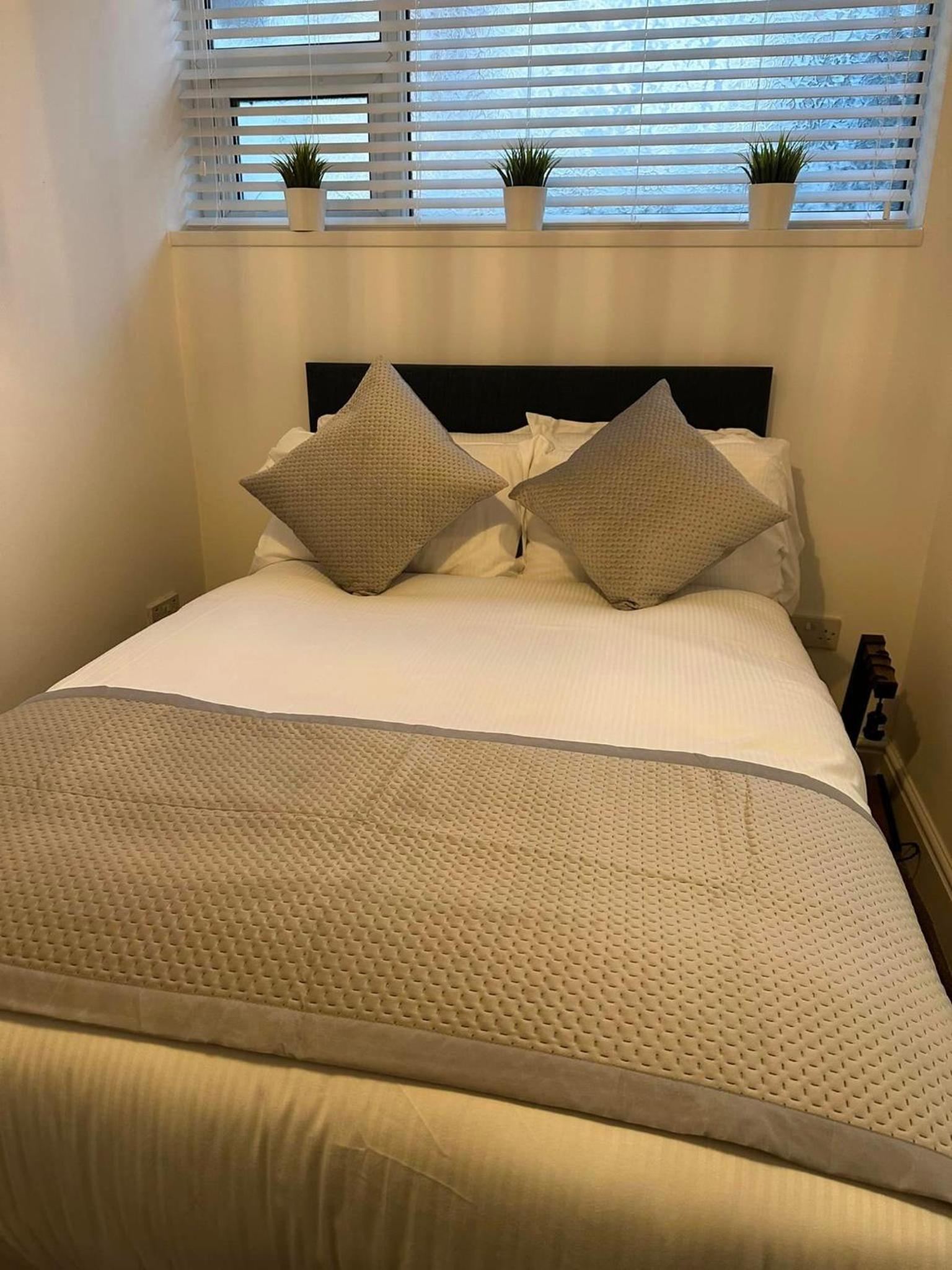 New Sandpiper Apartments